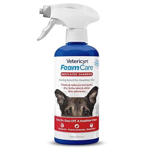 Vetericyn FoamCare Medicated Dog Shampoo - Instant Foaming, Spray-On Hypoallergenic Shampoo, Medicated Formula for Sensitive Skin, Safe for Dogs and Cats. 16 Ounce