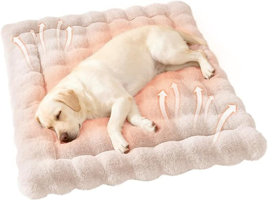 SOMAHE Self-Warming Dog Bed, Plush Faux Fur Mat with Anti-Slip Bottom, Ultra Soft Heated Pet Bed for Medium Large Dogs, Cozy Fluffy Pad for Carriers Couch Crate, Machine Washable, 35 x 27 Inch White