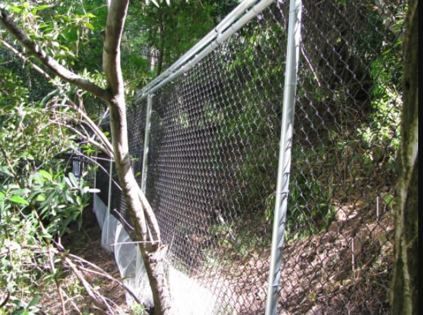 Coyote Roller 8 Foot Kit - Keep Pets Contained, Coyotes Out - Cats, Dogs, Coyotes - Chain Link