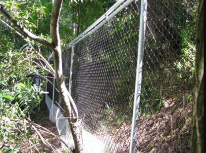 Coyote Roller 8 Foot Kit - Keep Pets Contained, Coyotes Out - Cats, Dogs, Coyotes - Chain Link