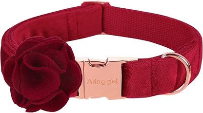 ARING PET Velvet Dog Collars, Christmas Red Soft Pet Collar with Detachable Felt Flower Metal Buckle for Puppy Small Medium Large Boy Girl Dogs-M