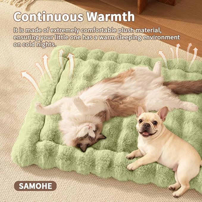 SOMAHE Self-Warming Dog Bed, Plush Faux Fur Mat with Anti-Slip Bottom, Ultra Soft Heated Pet Bed for Medium Large Dogs, Cozy Fluffy Pad for Carriers Couch Crate, Machine Washable, 35 x 27 Inch Green