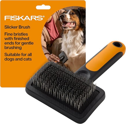 Fiskars Pet, Cat and Dog Brush, Fine Bristles & SoftGrip Handle for Gentle Grooming and Deshedding, Cat and Dog Supplies, Orange/Black