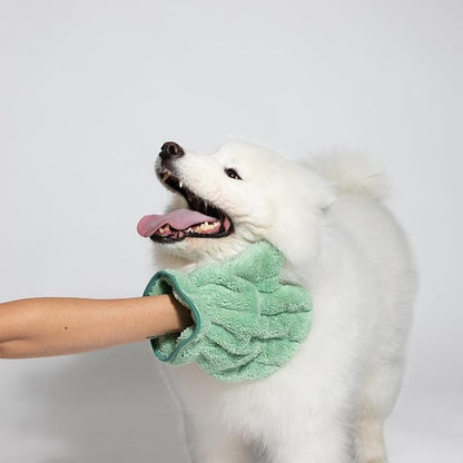 Two Tails Pet Company Pet N’ Dry Microfiber Gloves, Absorbent Dog Drying and Washing Gloves for Paws, Faces, and Coats, Soft, Lightweight, Fast Drying, Gentle on Sensitive Fur, Grooming Dog Supplies