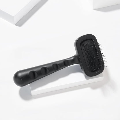 Tweezerman Dog and Cat Slicker Brush for Pets, Grooming Brush with Coated Bristles to Prevent Scratching and Ergonomic Handle