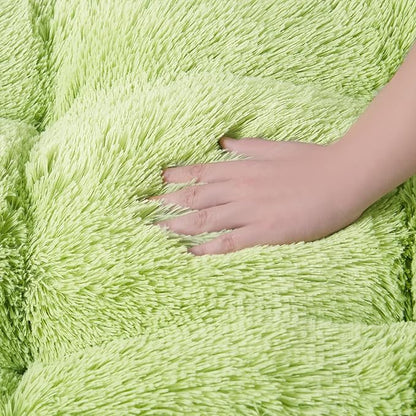 EHEYCIGA Fluffy XXL Dog Crate Pad, Plush Faux Fur Crate Bed for Extra Large Dogs, Calming Anti Anxiety XXL Dog Bed, Washable Warm Mat with Non-Slip Bottom, Green