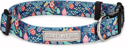 Lucky Love Dog - Adjustable Dog Collar with Easy Click Buckle for Medium Dogs, Durable, & Comfortable for Male & Female Dogs, Pet Collar for Puppies & Adult Ones - Sweet Holiday, Medium