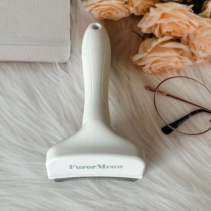 FurorMeow Pet Deshedding Tool with Curve Blade, Cat Grooming Brush, Tight V-shaped Teeth Shedding Comb for Cat and Small Dog (White, Small)
